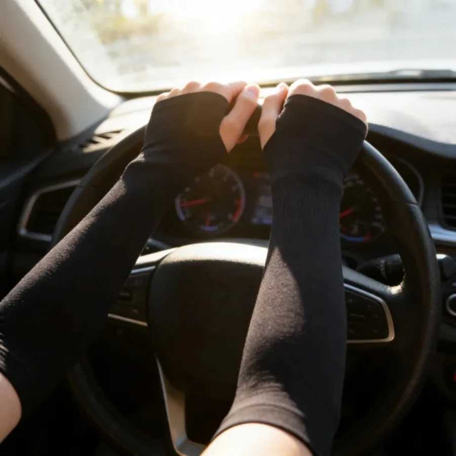 Outdoor UV Protection Arm Sleeves Cooling Ice Silk Elastic Sun Sleeves for Driving Cycling Summer Daily Use D260326