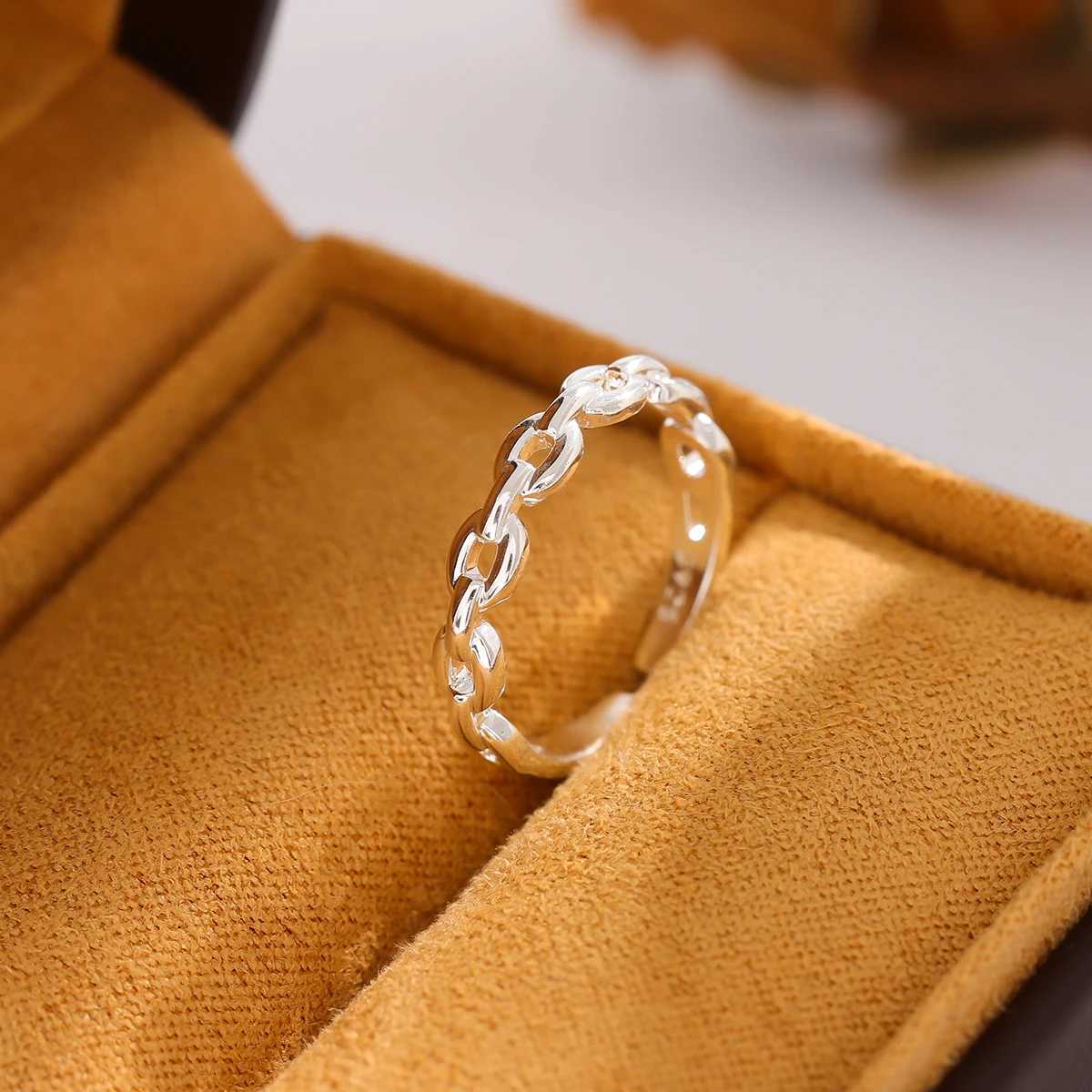 New Fashion Simple Personality Chain Shaped 925 Sterling Silver Not Allergic Hollow Fine Chain Adjustable Opening Rings R173 H260327