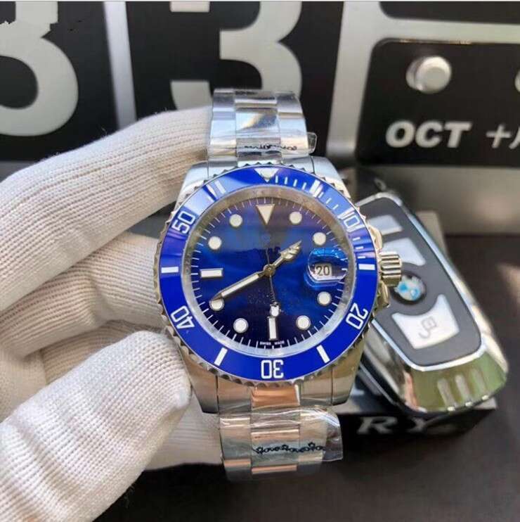 Luxury Green Dial Diver Watch for Men 40mm Stainless Steel Automatic Mechanical Wristwatch with Date Display, Rotating Bezel & Sapphire Crystal