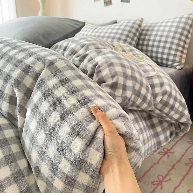 Plaid Duvet Cover for Winter Flannel Fleece Warm Quilt Cover Simple Style Thick Single/Queen/King Size funda nordica 150 cama H260327