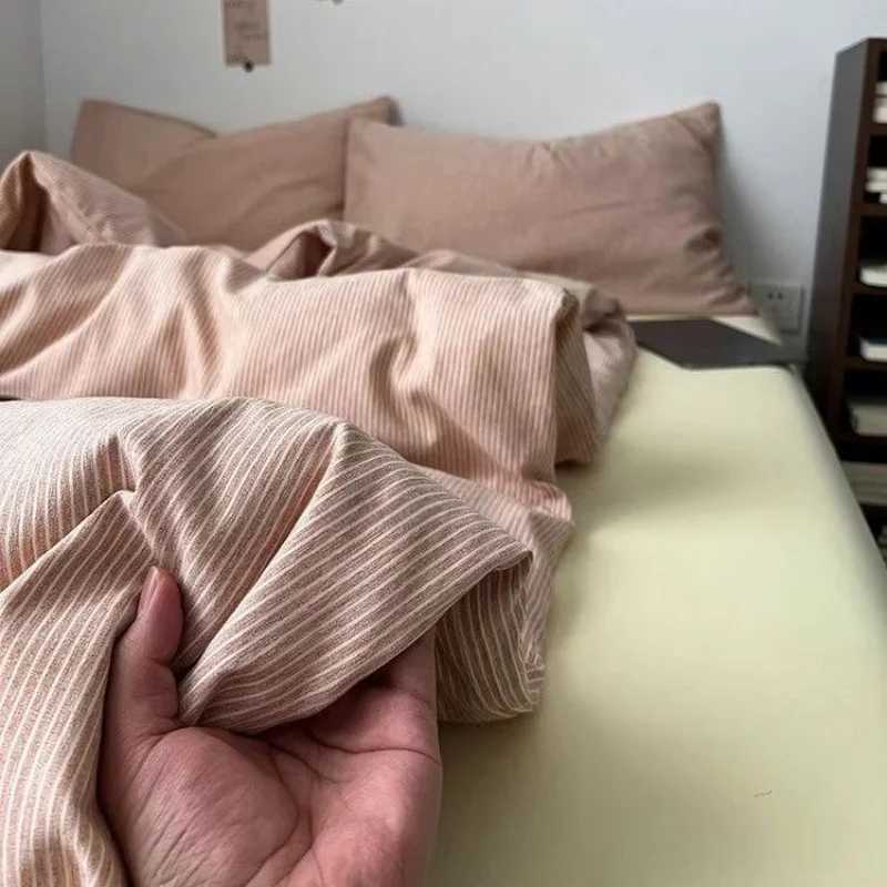 Ins Nordic Bedding Set Plaid Striped Duvet Cover Set Soft Flat Sheets Set 2 Pillowcases Single Twin Full Queen Size Simple Style H260327