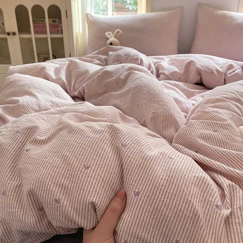 Korean Style Bedding Sets 2025 New Twin Full Queen Size Bed Sheet Set Love Heart Duvet Cover Set Pillowcase Bed Linen No Filler H260327