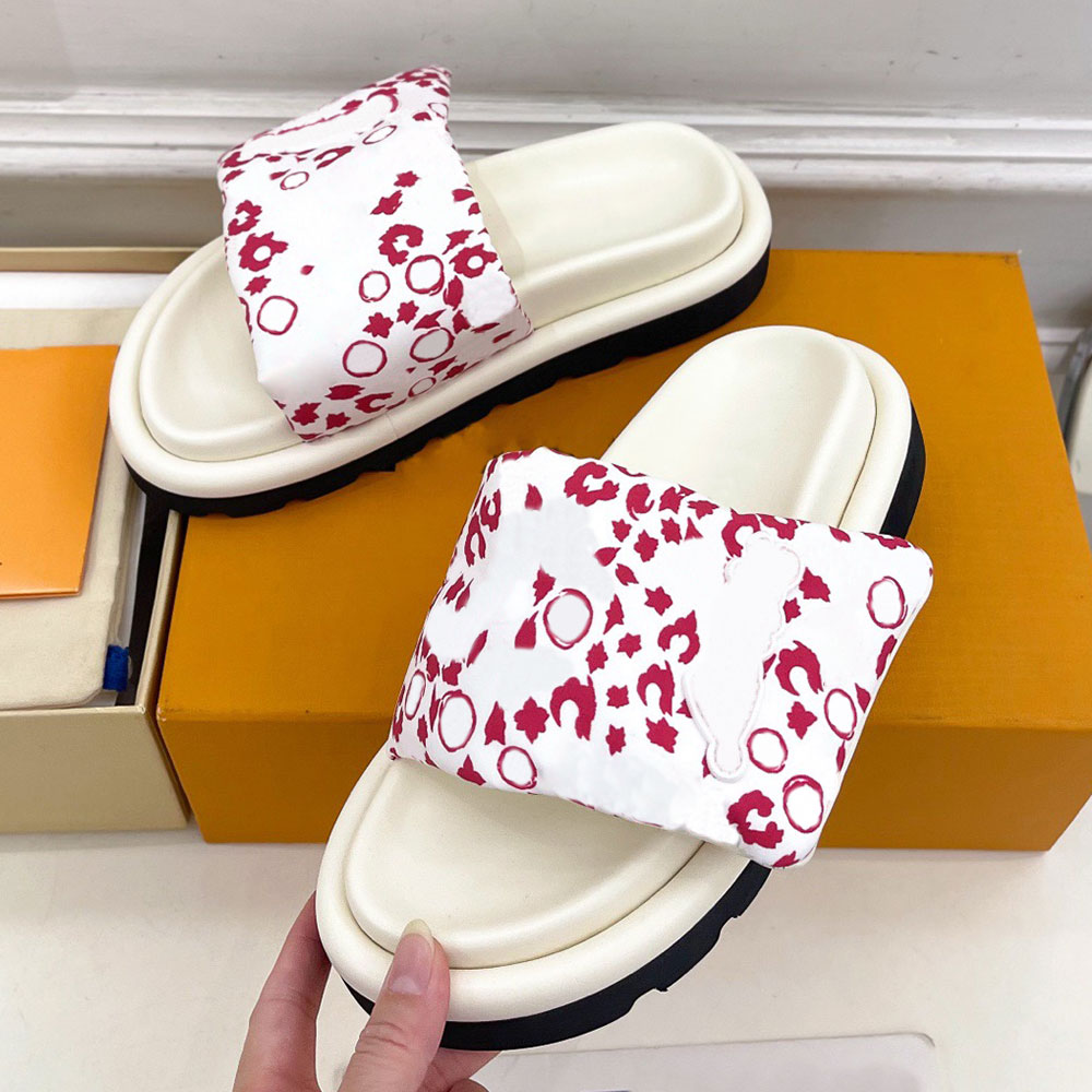 Womens Pool Pillow Flat Comfort Mule Designer Mule 1AJN96 Pink Nylon Mule Mens Casual Mules Leopard Motif Signature Summer Beach Mules 35 46