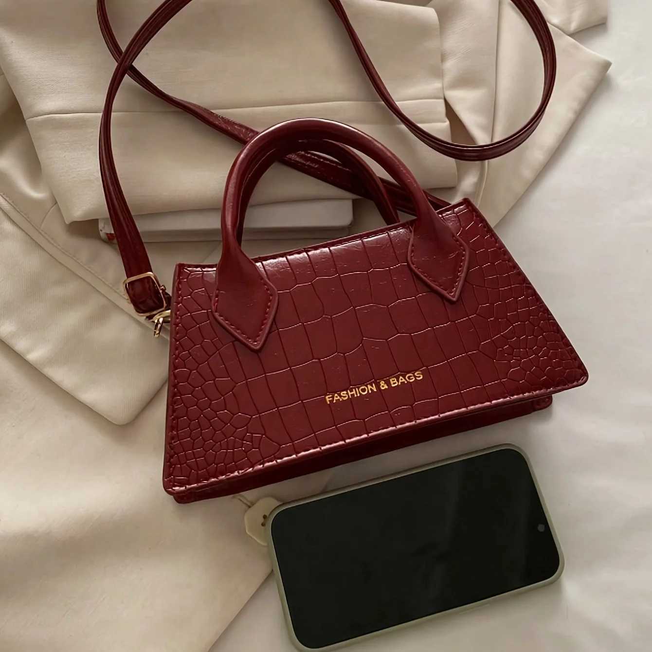 Burgundy Red Elegant Small Bag Adjustable Shoulder Strap and Zipper Closure Suitable for Travel and Daily Use C260327