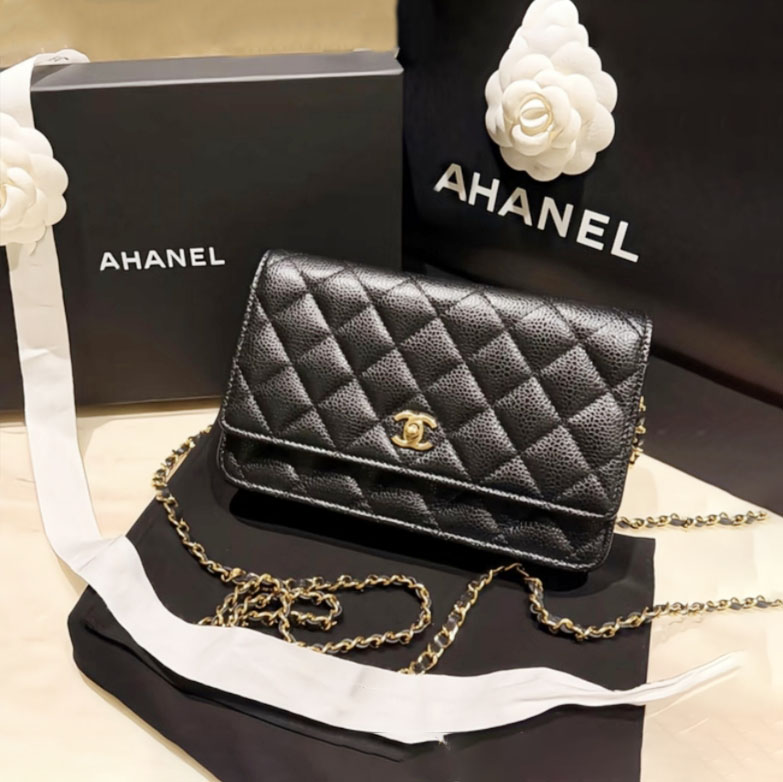 High-Quality Designer Handbags Luxury Handbags Wallets Shoulder Bags Crossbody Bags Women's Prosperity Bags Flap Closure Gold Buckle Diamond Quilting black