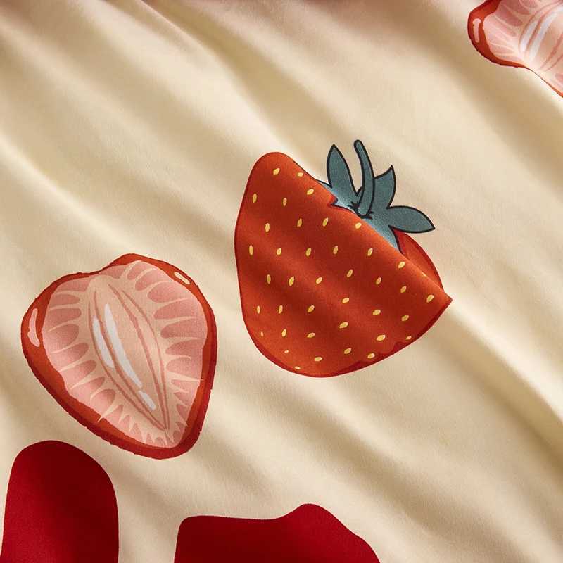 Single duvet cover Printed red quilt cover Thickened plant-cashmere cartoon multicolored bed cover 220x240 double bedding H260327