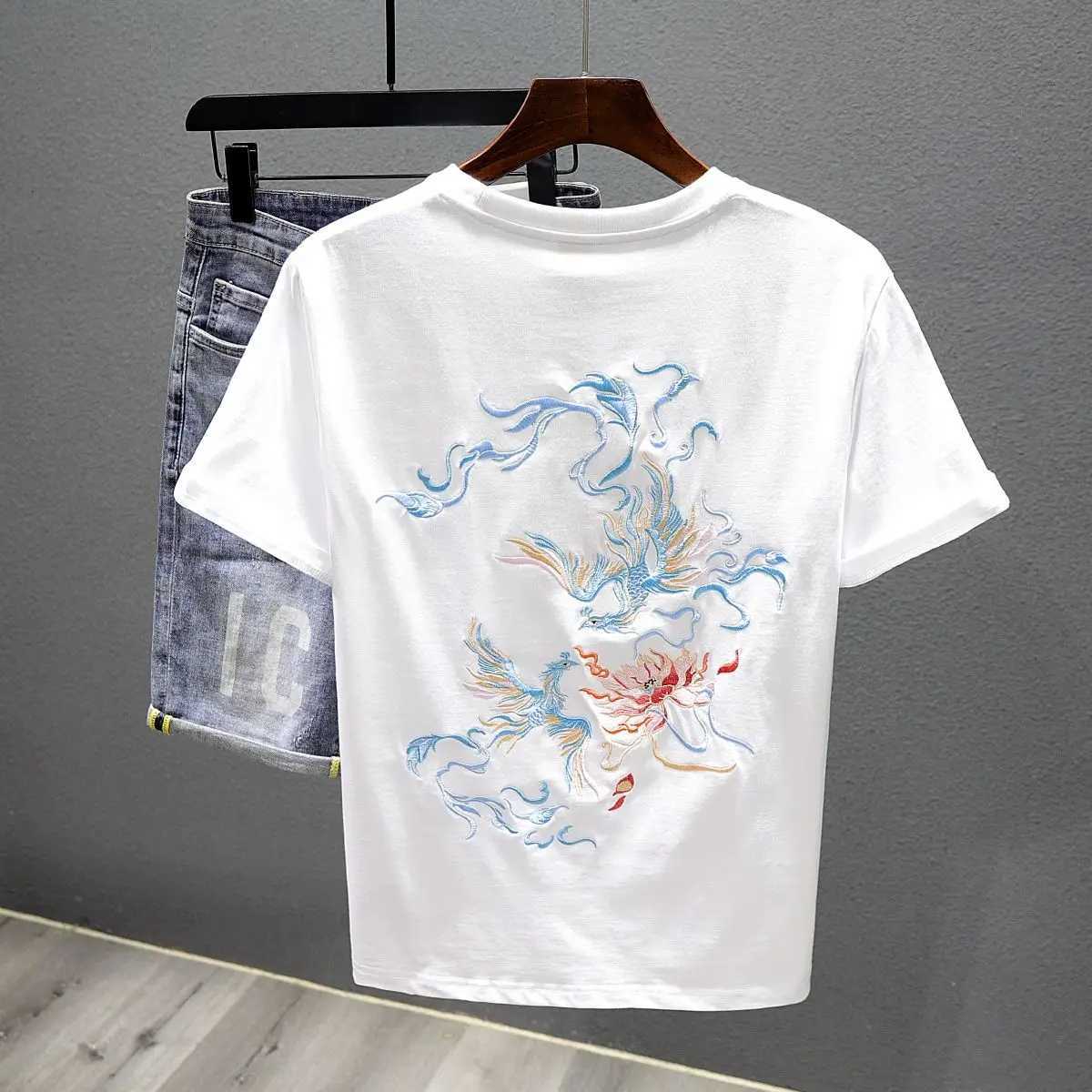 2025 New Ethnic Style Embroidered Short-sleeved T-shirt Men Summer Casual Base Top C260326