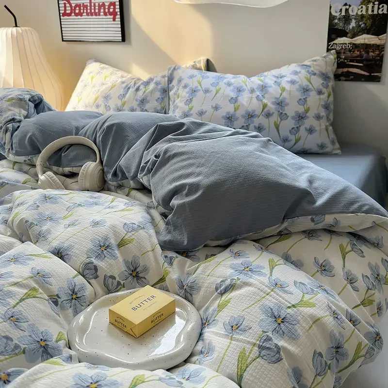 Bedding Set Duvet Cover Fresh Blue Floral Wrinkled Yann Bed Set Of Four Pieces Washing Cotton Sheets Bed Sheets H260327