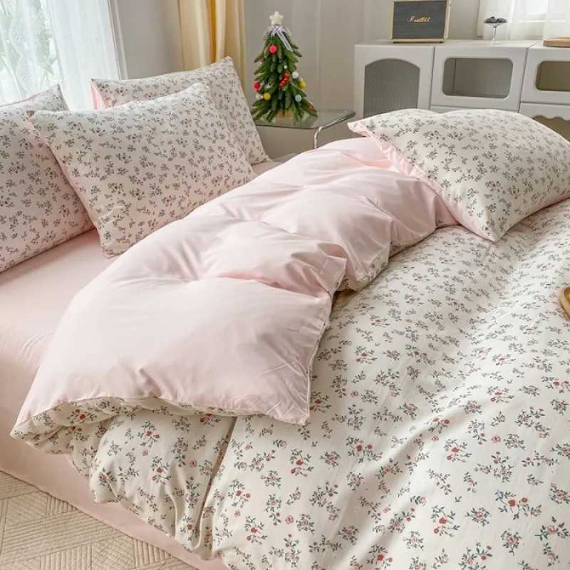 2025 new 3-piece cartoon heart-shaped plant floral print set a duvet cover and a pair of pillowcases no padding H260327