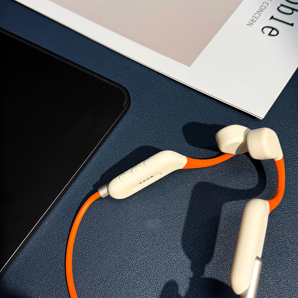 IPX8 Waterproof True Bone Conduction Headphones Open-Ear Built-in MP3 ENC Microphone Bluetooth Wireless Sports Earphones for Swimming Running