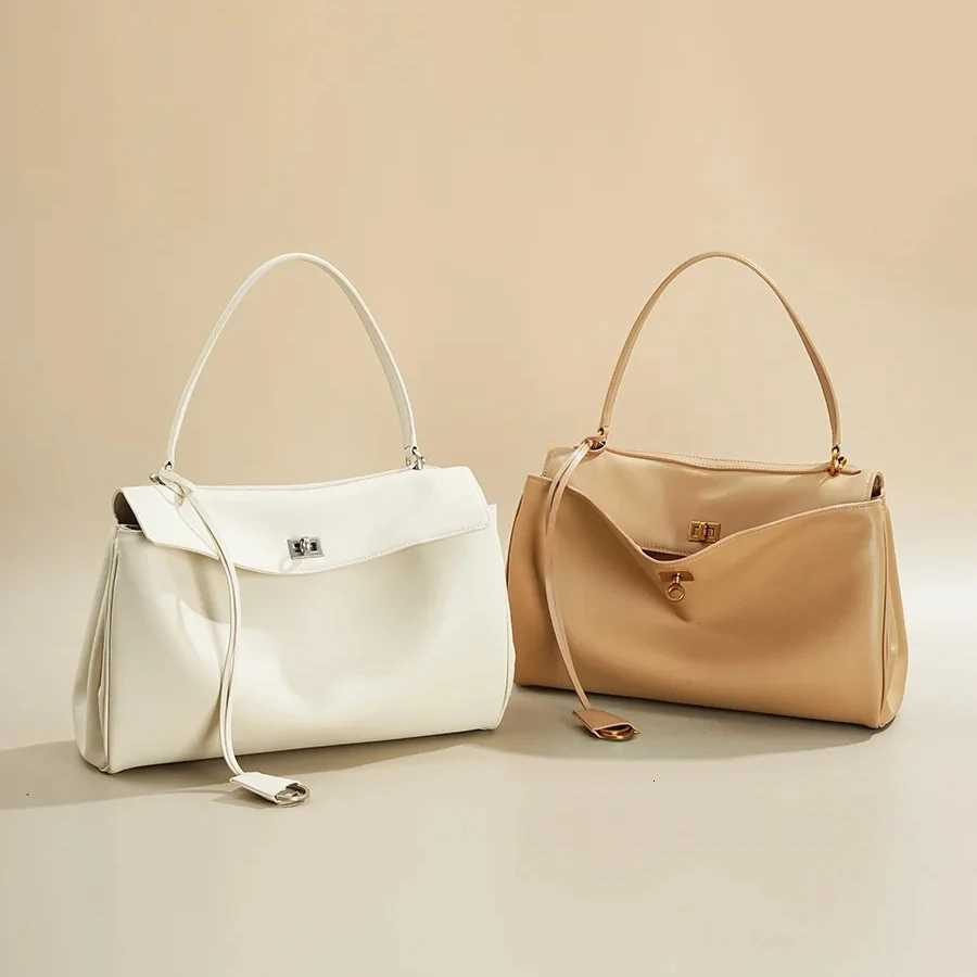 Genuine Leather Tote Bag with Closure Large Capacity Underarm Shoulder Bag Designer Handbag Crossbody Purse for Women C260327