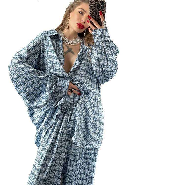 2026 Spring/Summer New European American Women's Fashion Outfit: A Complete Set Of Long-Sleeved Shirt And Wide-Leg Pants With Letter Print