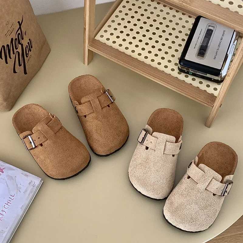 Childrens Outdoor Slippers Casual Flat Breathable Outdoor slipper Suitable for Indoor and Outdoor ActivitiesT260327