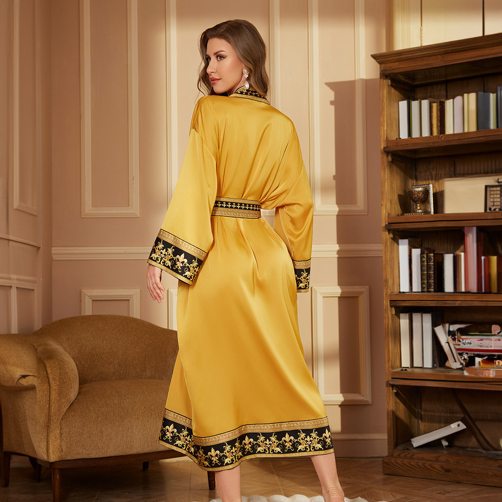 Women Bathrobe Designer Baroque Style New Long Sleeve Sleepwear Spring Autumn Long Robe Luxury Ladies Morning Robe