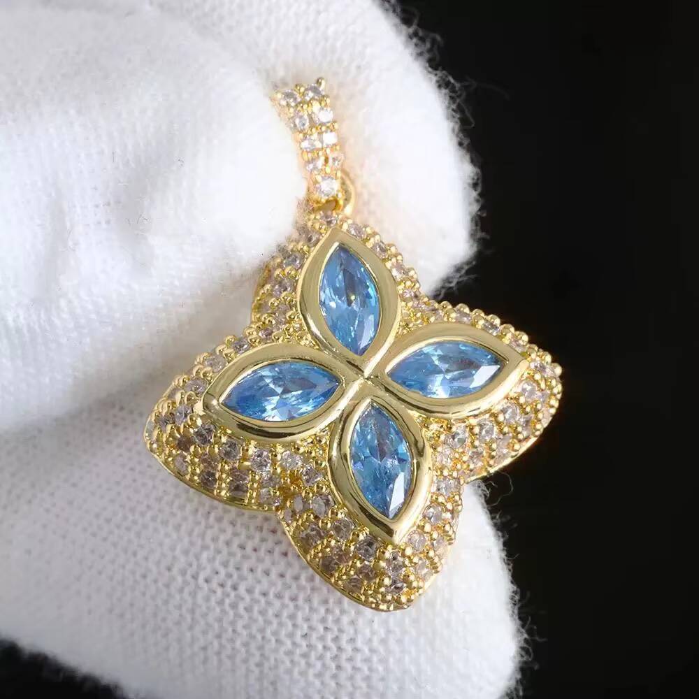 Luxury 925 Silver VVS Moissanite Clover Charms Pendants Necklace Customizable Colorful Four-Leaf Bezel Set Trendy Hip Hop