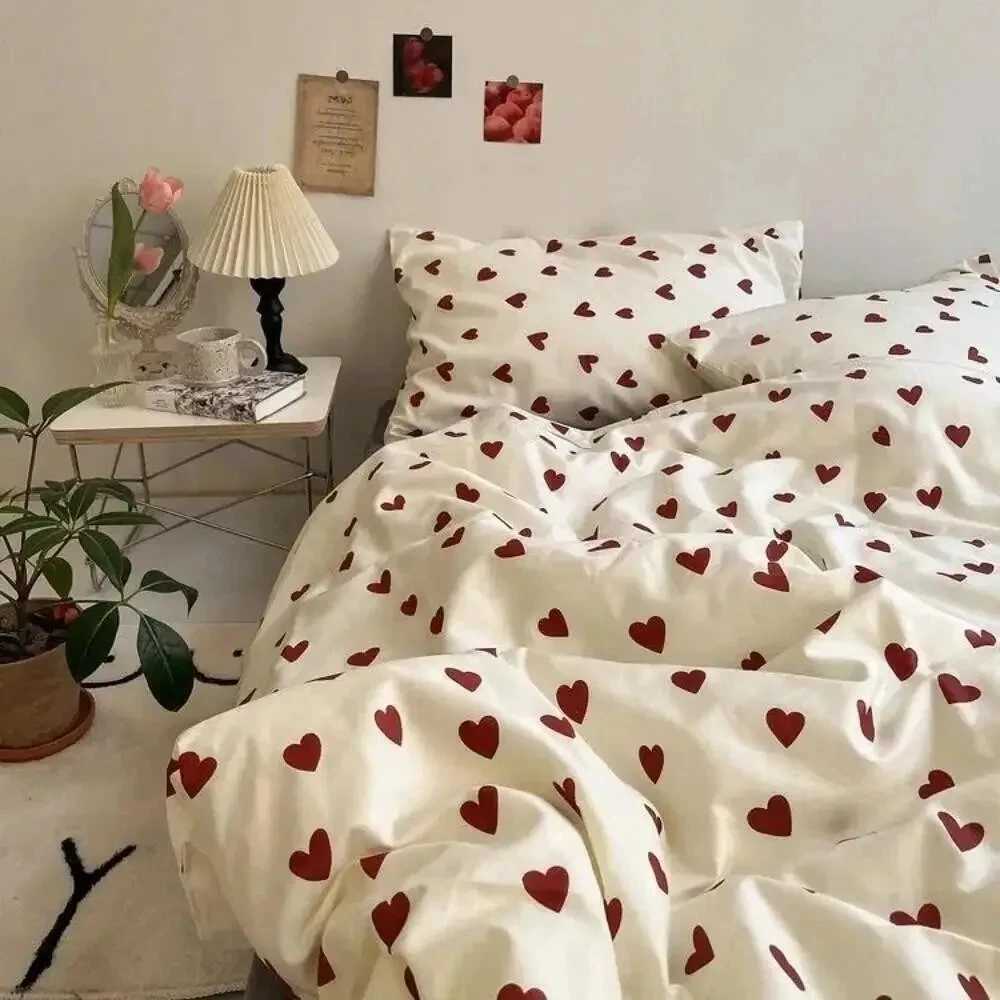 Korean Style Bedding Set Kid Adult Twin Full Queen Size Bed Flat Sheet Set Pillowcase Bed Linen Love Heart Duvet Cover H260327
