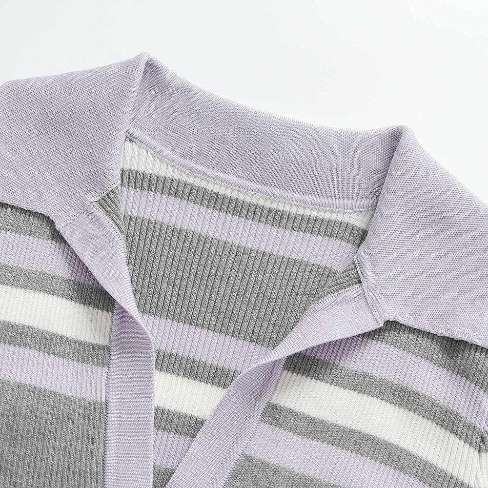 2026 Autumn New Designer Striped Color blocked Long Sleeve CC Bell V-neck D19 Three Button Split Knitted Women's Sweater Top