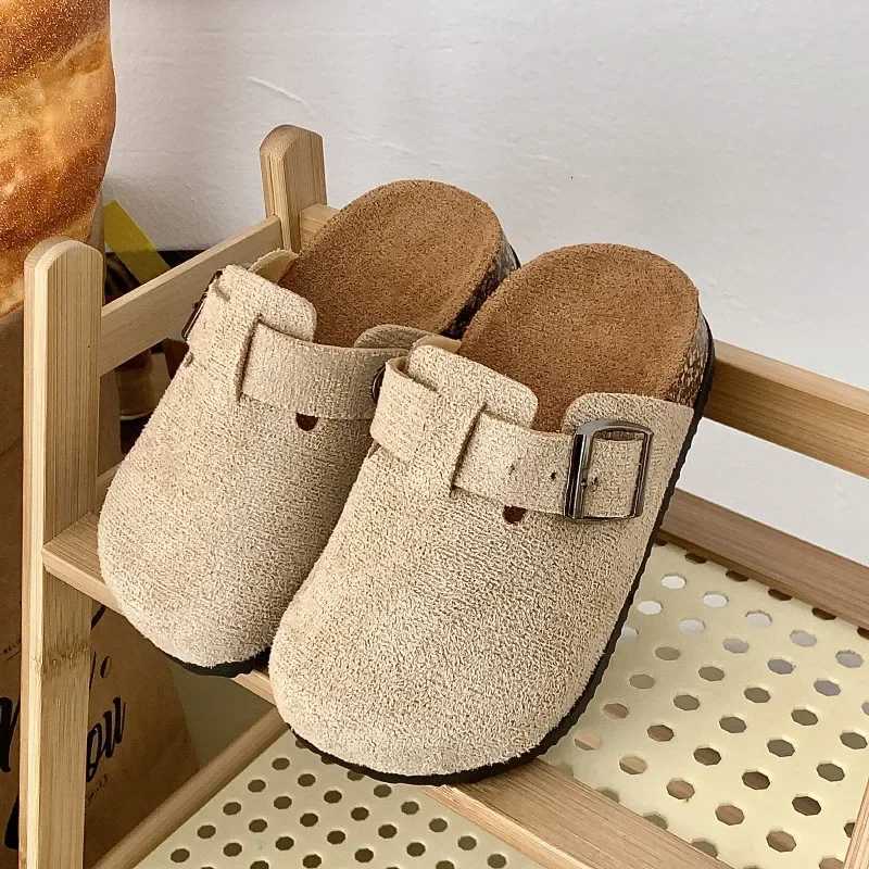 Childrens Outdoor Slippers Casual Flat Breathable Outdoor slipper Suitable for Indoor and Outdoor ActivitiesT260327
