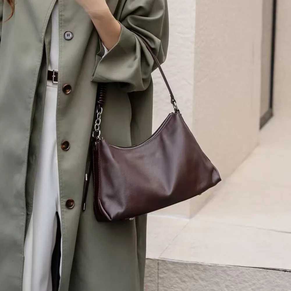 Genuine Leather Underarm Hobo Bag for Women - Vintage Chain Shoulder Bag Soft Leather Crescent Purse for Daily Commute C260327
