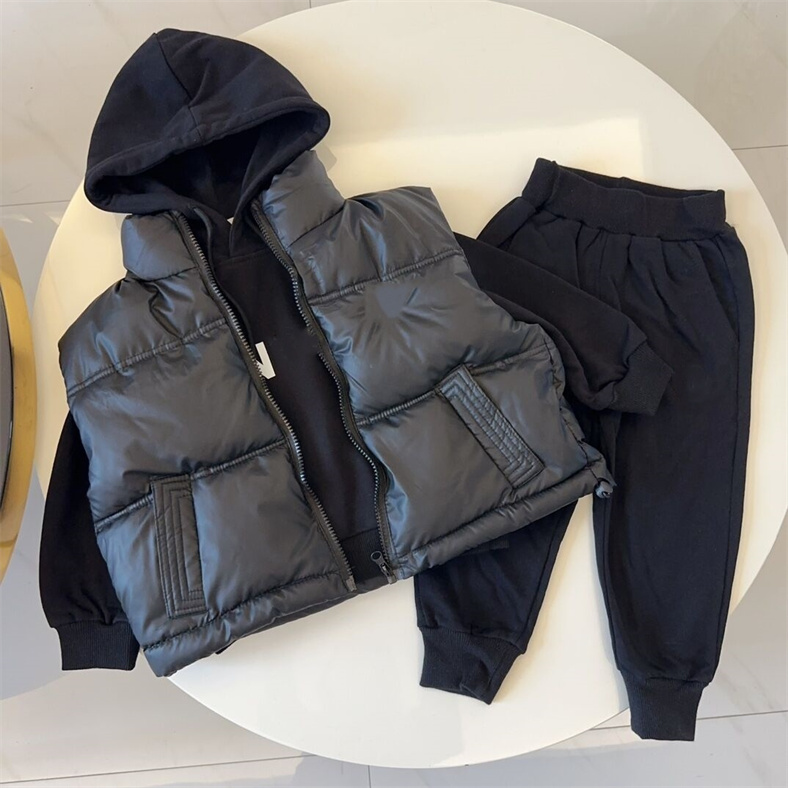 Children's designer Kids Sweater fashion brand classic pattern long sleeved children's clothing luxurious outdoor casual top and pants 3 piece set Kids Clothing D2