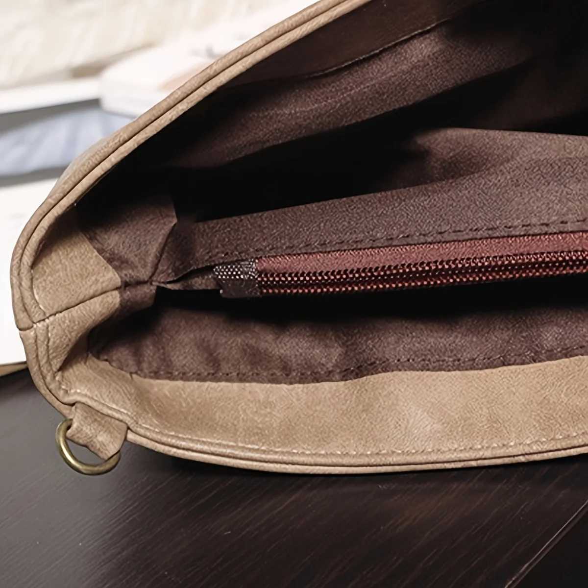 Elegant retro-style handbag with wrist strap large-capacity ladies handbag khaki zipper perfect for parties and weddings No C260327