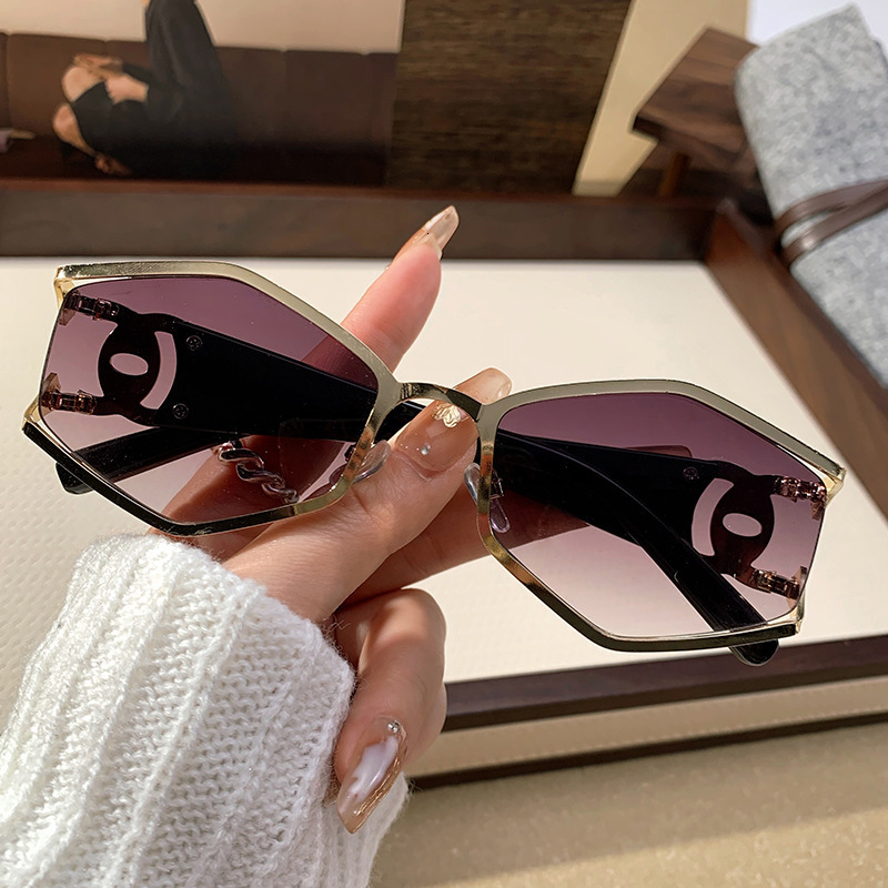 Luxury Brand Designer Sunglasses European And American New Style Street Photography Polygonal Fashion Metal Sunglasses For Women, Unique Trendy Street