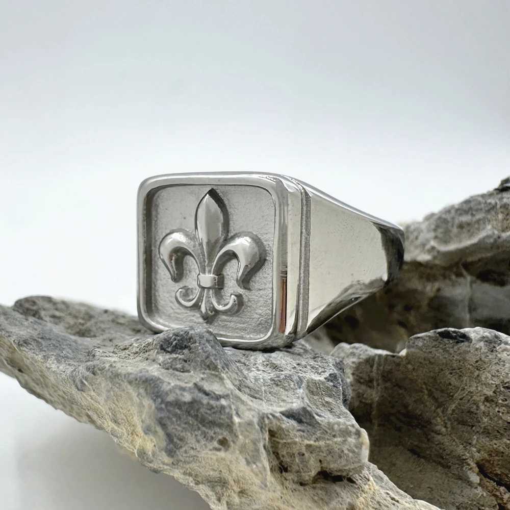 New Iris Flower Solid Ring 316L Stainless Steel Jewelry Punk Polishing Spear Ring Size 6-12 H260327