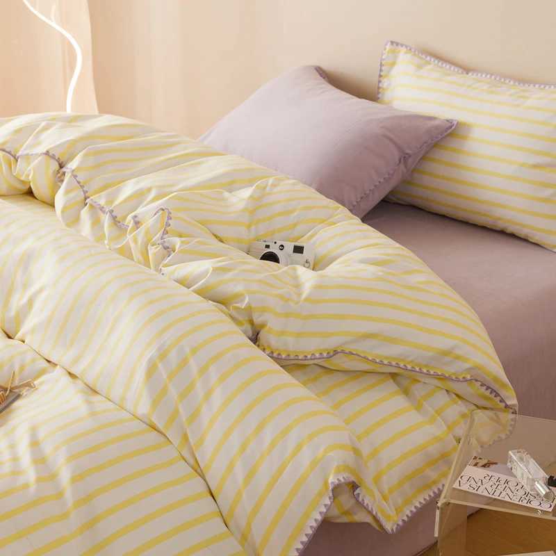 Yellow Stripe Bedding Set Protein Durable Washed Cotton Block Shell Embroidery Comforter Warm Cover Full Size with Pillowcases H260327