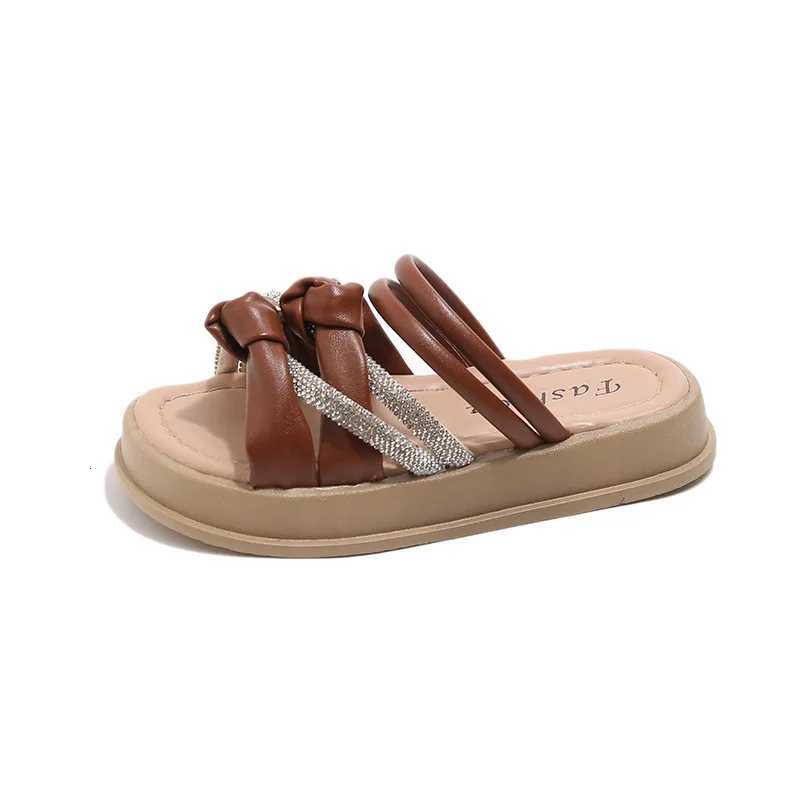 Summer Slippers for Kids Girl Brand Designs Outdoor Beach Shoes Slides Holiday Student Crystal Strape Househould Slippers I04183T260327