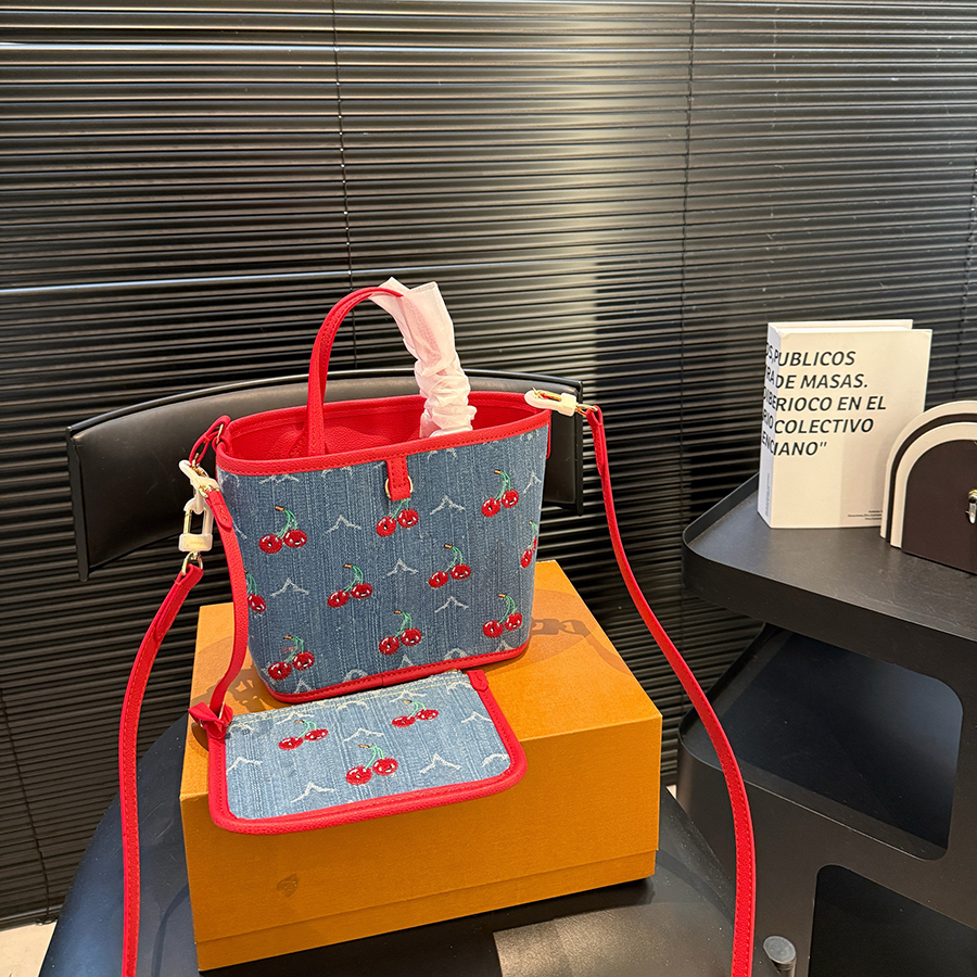 Fashion Cherry Womens Bag Classic Letter Printed Crossbody Bag Double Sided Usable With Card Bag Trendy And Versatile Handheld Tote Bag