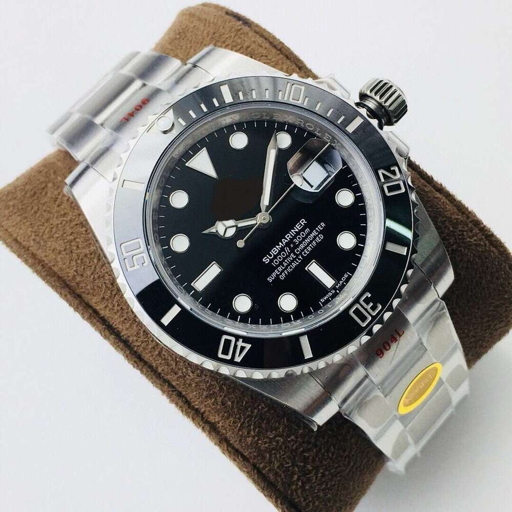 Luxury Green Dial Diver Watch for Men 40mm Stainless Steel Automatic Mechanical Wristwatch with Date Display, Rotating Bezel & Sapphire Crystal