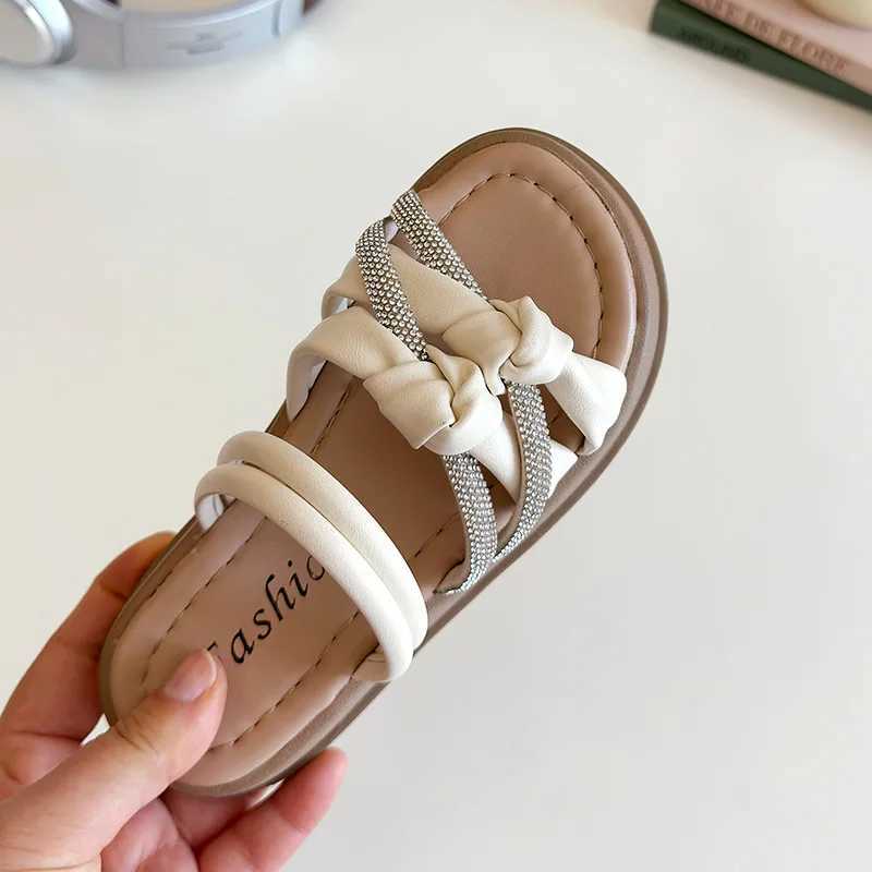 Summer Slippers for Kids Girl Brand Designs Outdoor Beach Shoes Slides Holiday Student Crystal Strape Househould Slippers I04183T260327