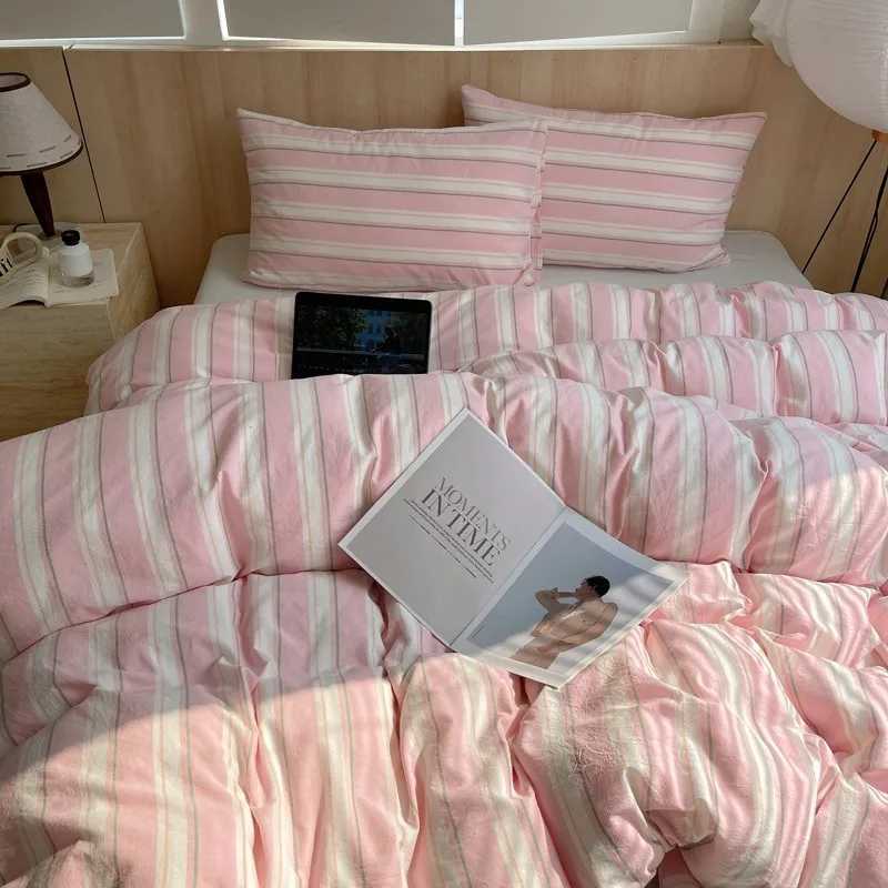 Single Double Exquisite Stripe 1Duvet cover2Pillowcases 100Cotton Experience Hotel-Like Comfort with Unparalleled Softness H260327