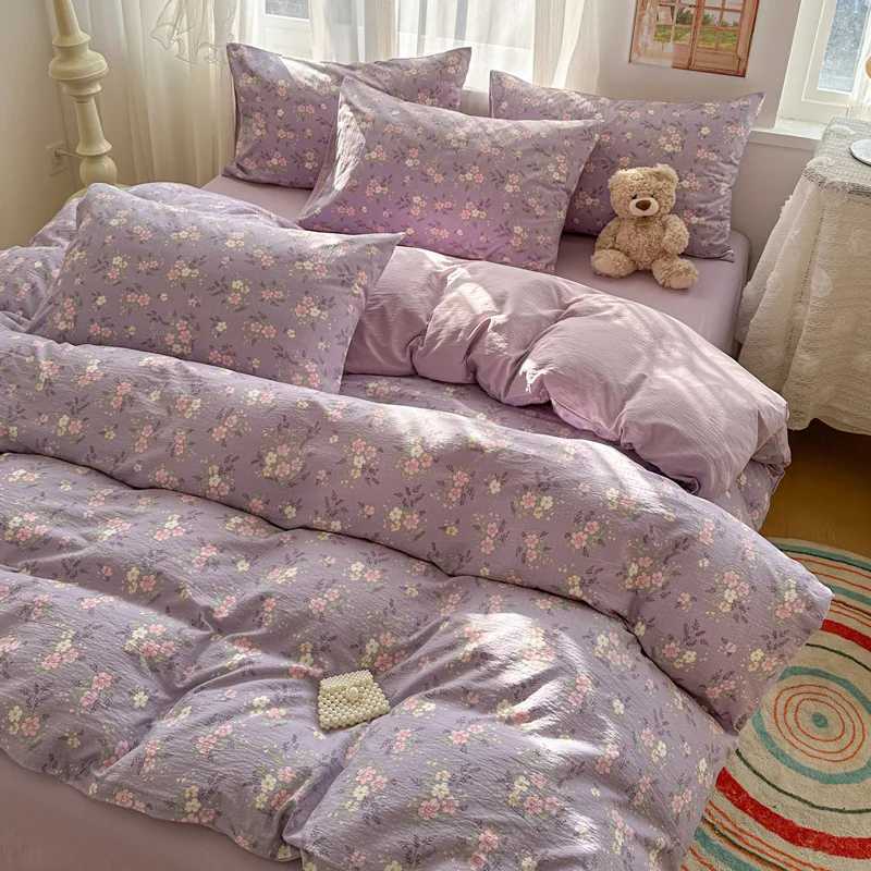 Three-piece down quilt cover pillowcase set bedding set for bedrooms or guest rooms soft and breathable without core H260327