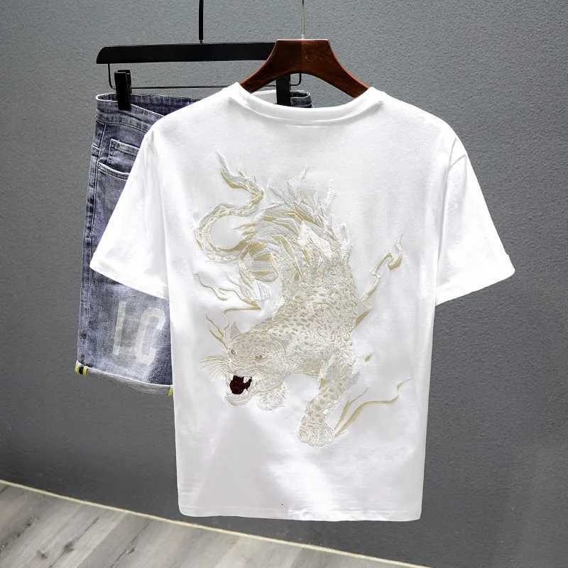 2025 New Summer Embroidered Short-sleeved T-shirt Men Clothing C260326
