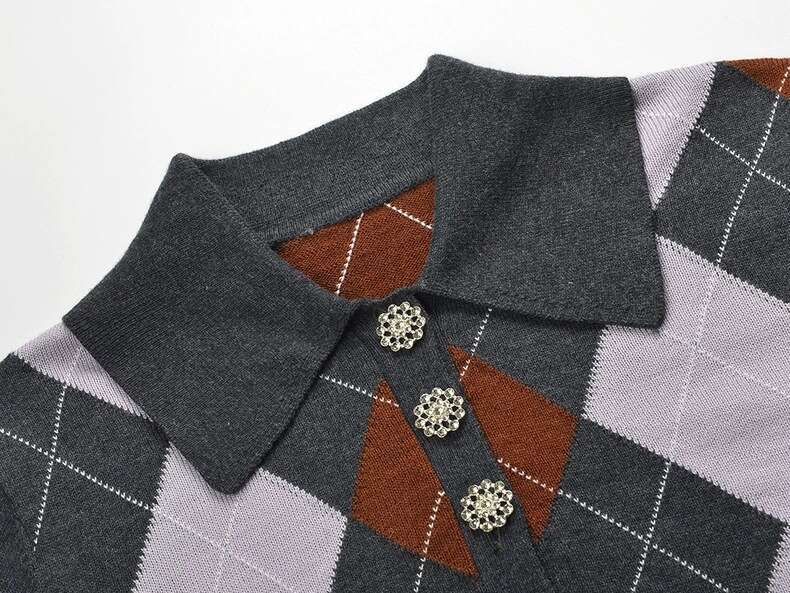 2026 CC autumn and winter new designer diamond pattern color D19 blocked college retro polo neck slim knit top