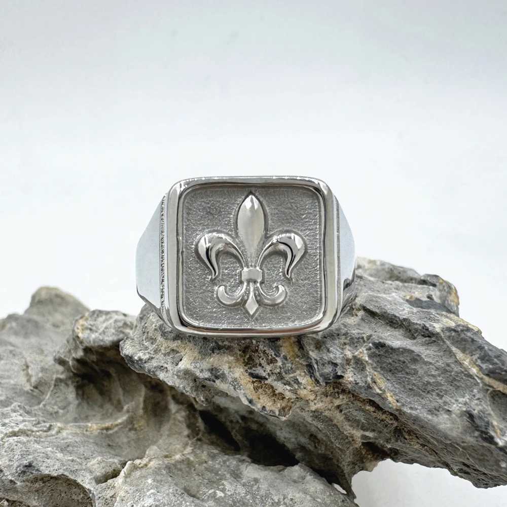 New Iris Flower Solid Ring 316L Stainless Steel Jewelry Punk Polishing Spear Ring Size 6-12 H260327