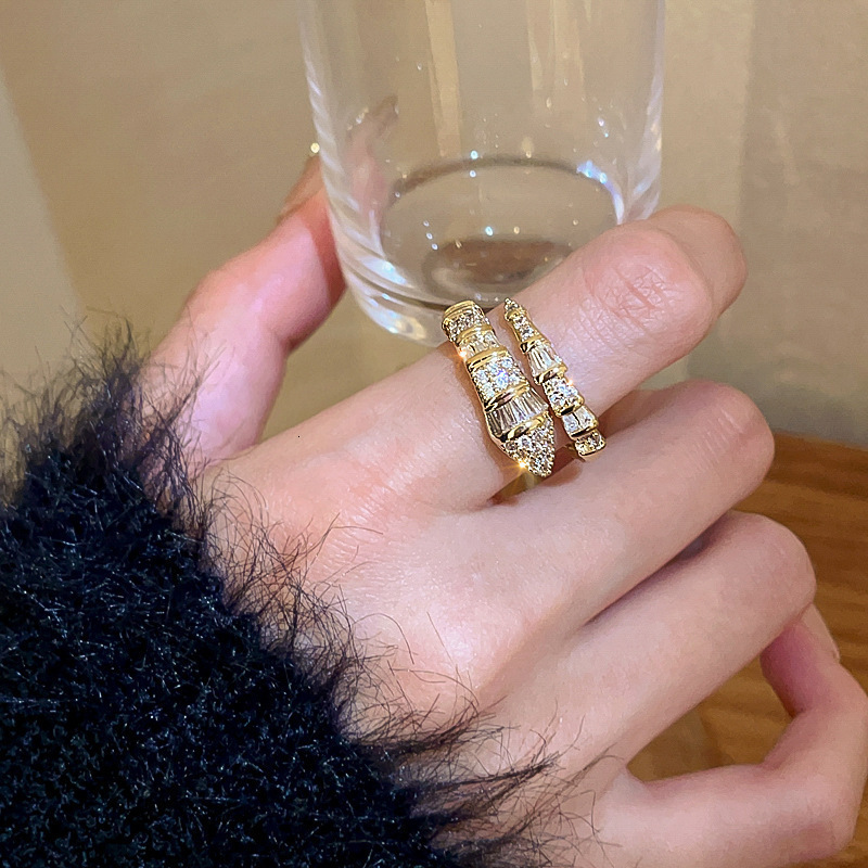 Luxury Serpentine Zircon Ring Stylish Open-Design Jewelry A Minimalist Accessory That Goes with Everything