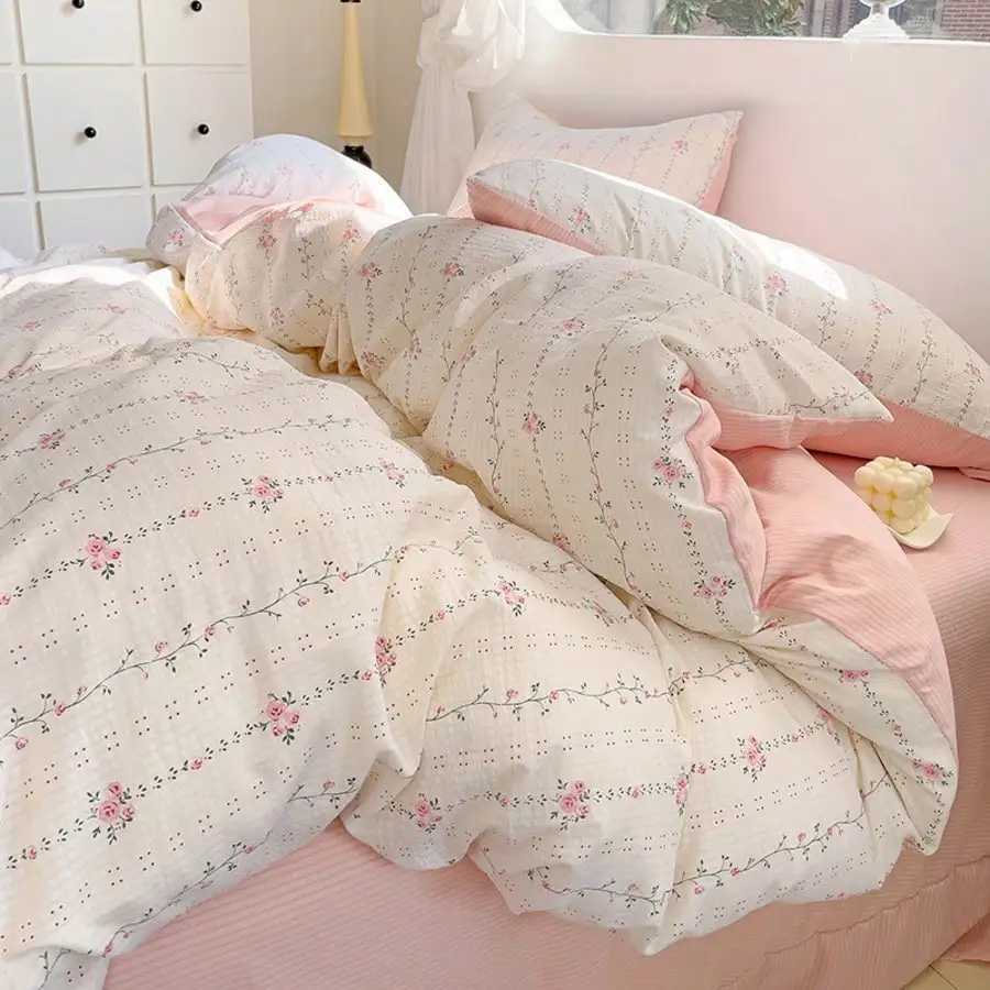 3-Piece Polyester Floral Print Bedding Set with 2 Pillowcases Duvet Cover H260327