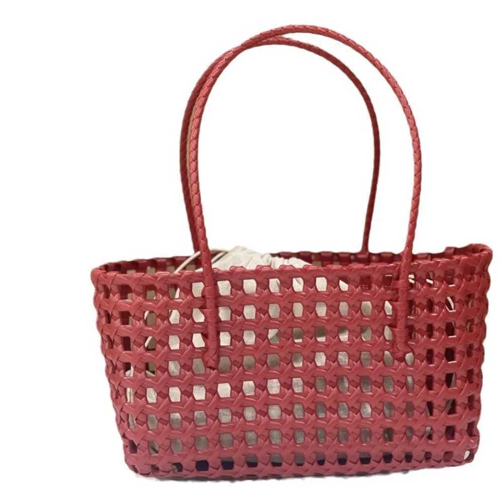 Plastic Hollow Weave Bag Countryside Style Large Capacity Beach Tote Bag Bohemian Style Bucket Bag Woman PVC Handbag Girls C260327