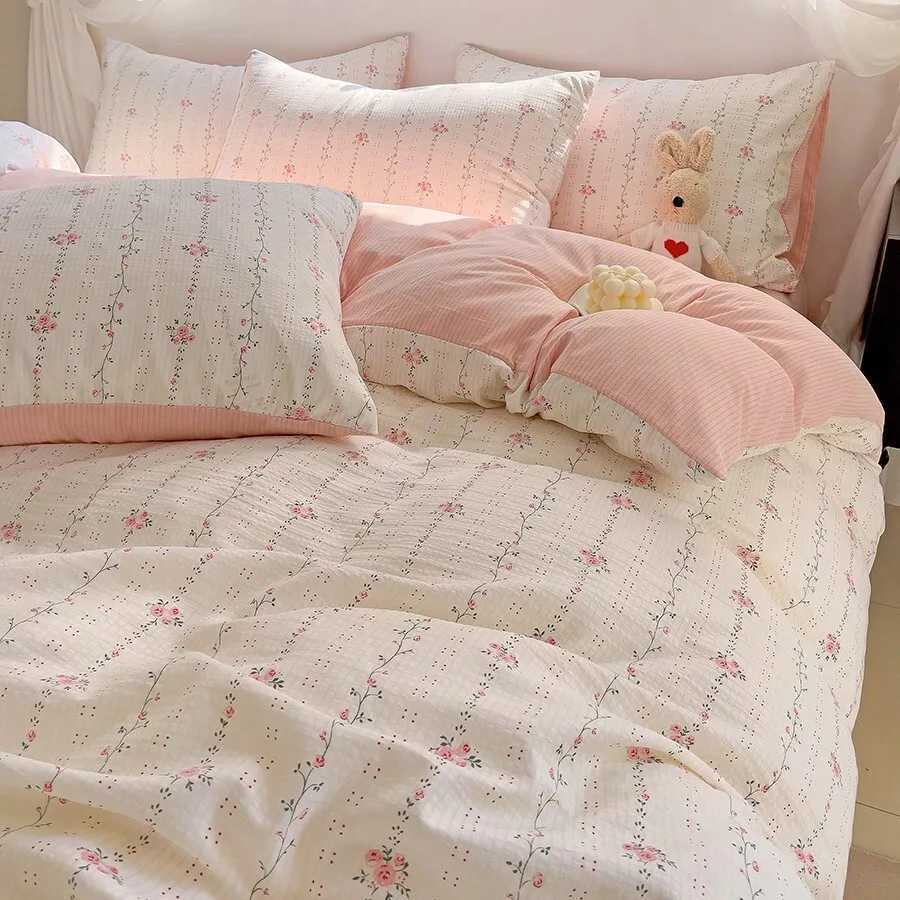 3-Piece Polyester Floral Print Bedding Set with 2 Pillowcases Duvet Cover H260327