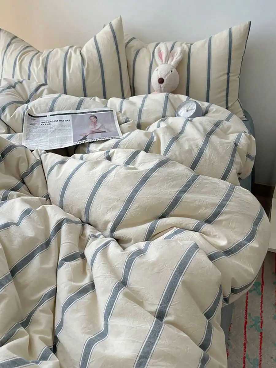 3-Piece Polyester Striped Duvet Cover Set with 2 Pillow Shams H260327