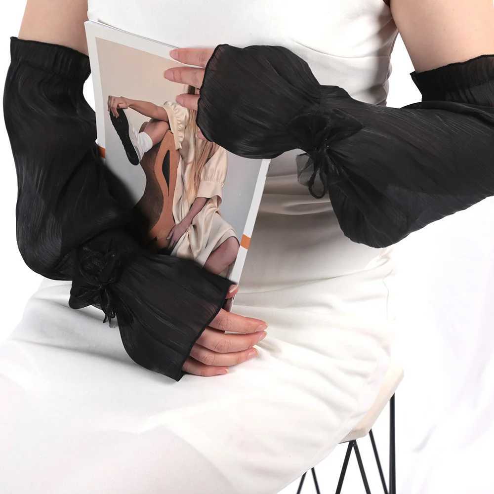 Sun-protective Sleeves Arm Cuff Cover Anti-UV Ice Silk Outdoors Travel Supplies Cycling Driving Sports Womens Arm Sleeves D260326