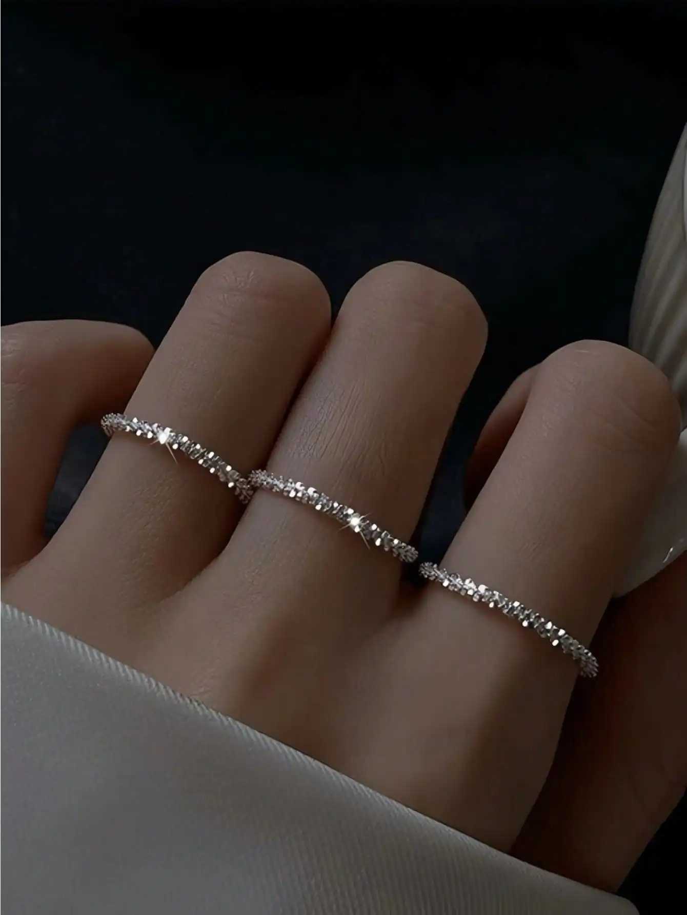 Sparkling Gypsophila Single Ring Womens Sterling Silver Ring Niche Design Closed Stacked Super Flash Chain Ring H260327