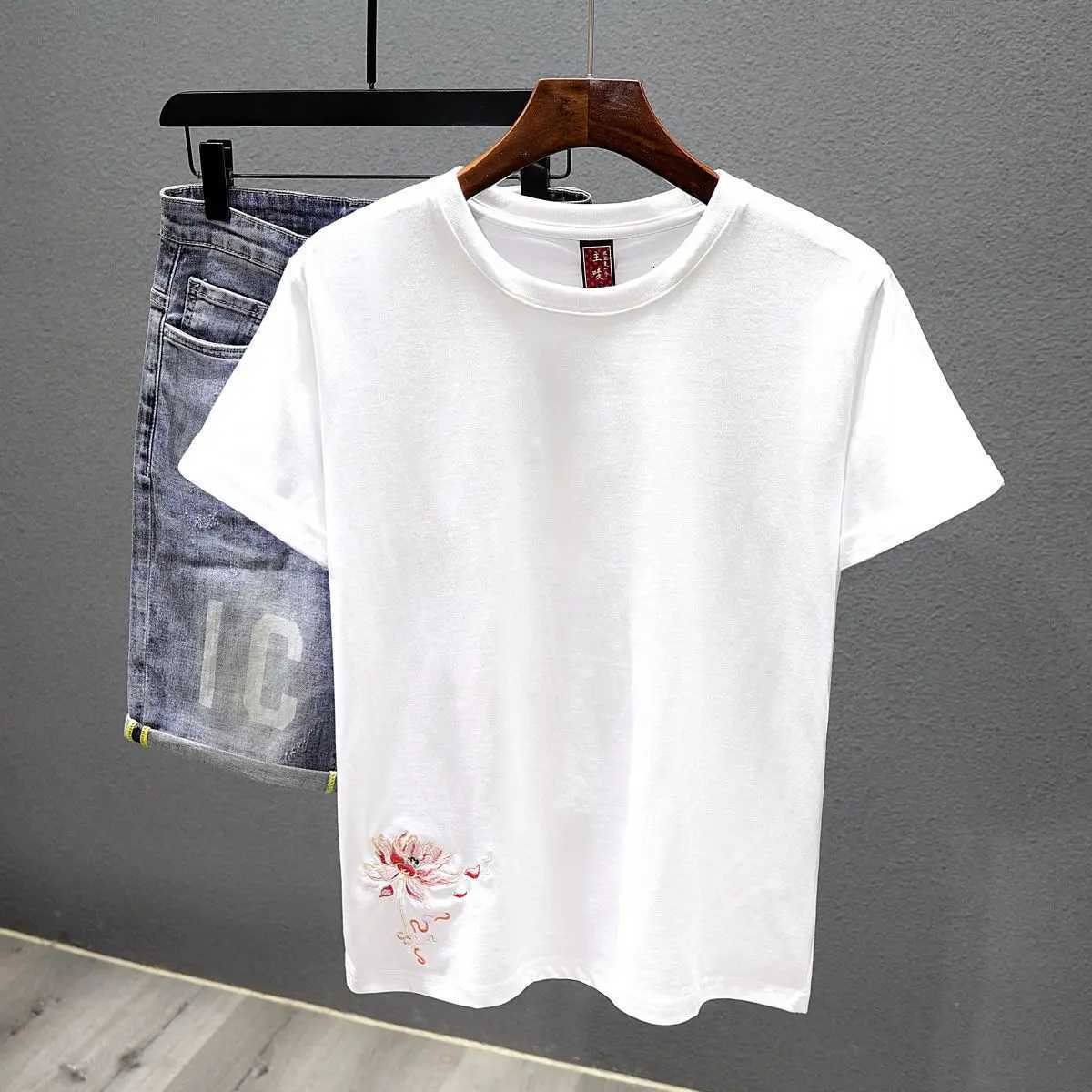 2025 New Ethnic Style Embroidered Short-sleeved T-shirt Men Summer Casual Base Top C260326