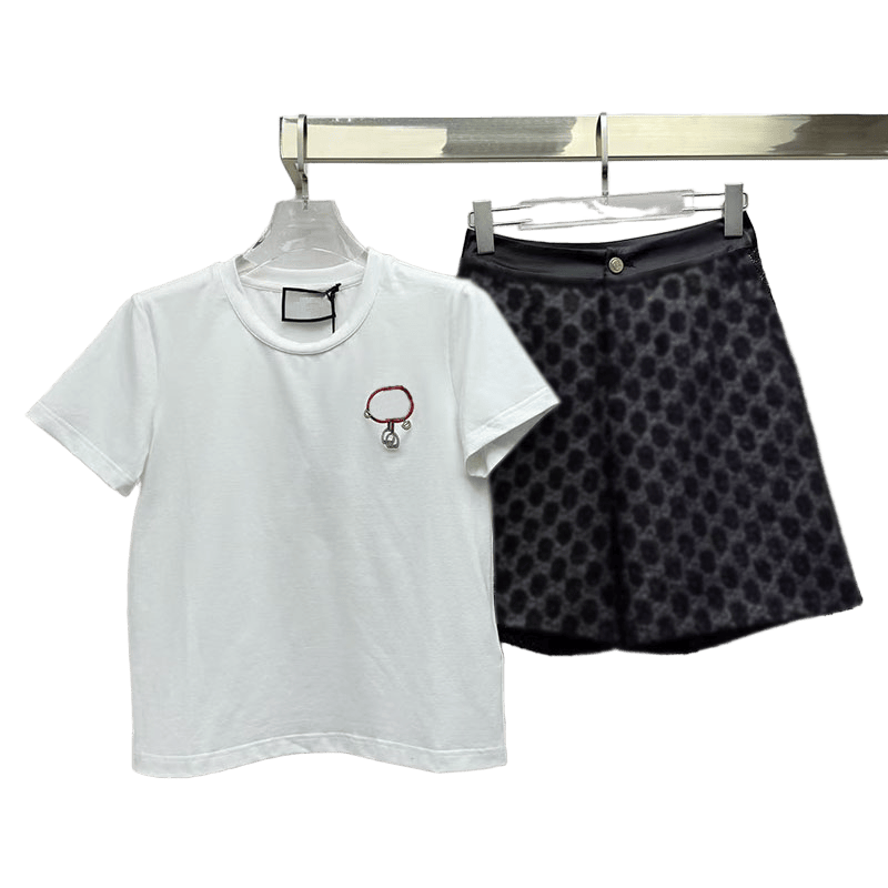 26ss designer summer fashion trend retro casual jacquard letters high-quality embroidery heavy hot stamping short sleeved T-shirt shorts short skirt women's set