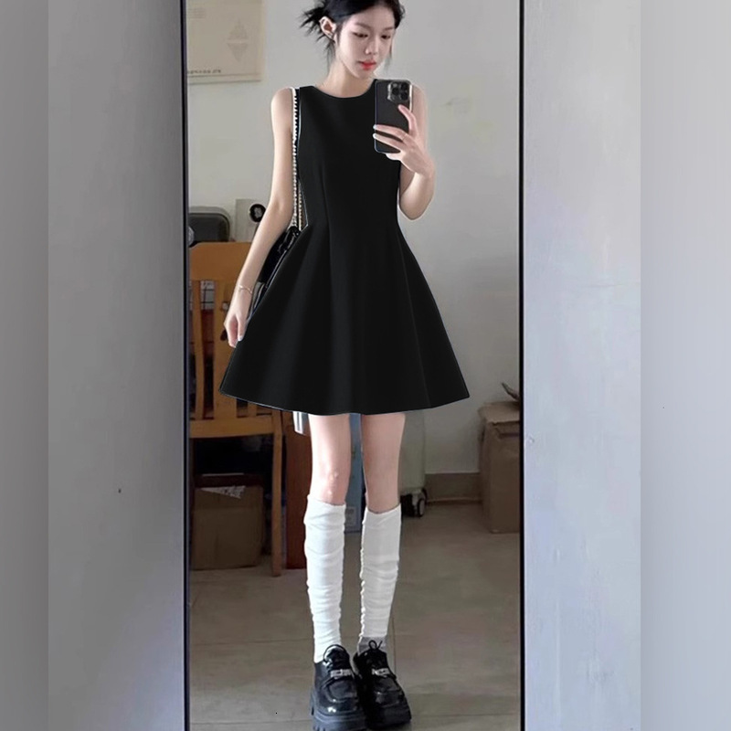 Womens Casual Dresses Sleeveless Designer Lady Luxurious Dresses Woman Clothing Socialite Sleeveless Tank Dress Waist-Cinching A-Line Short Black Slim