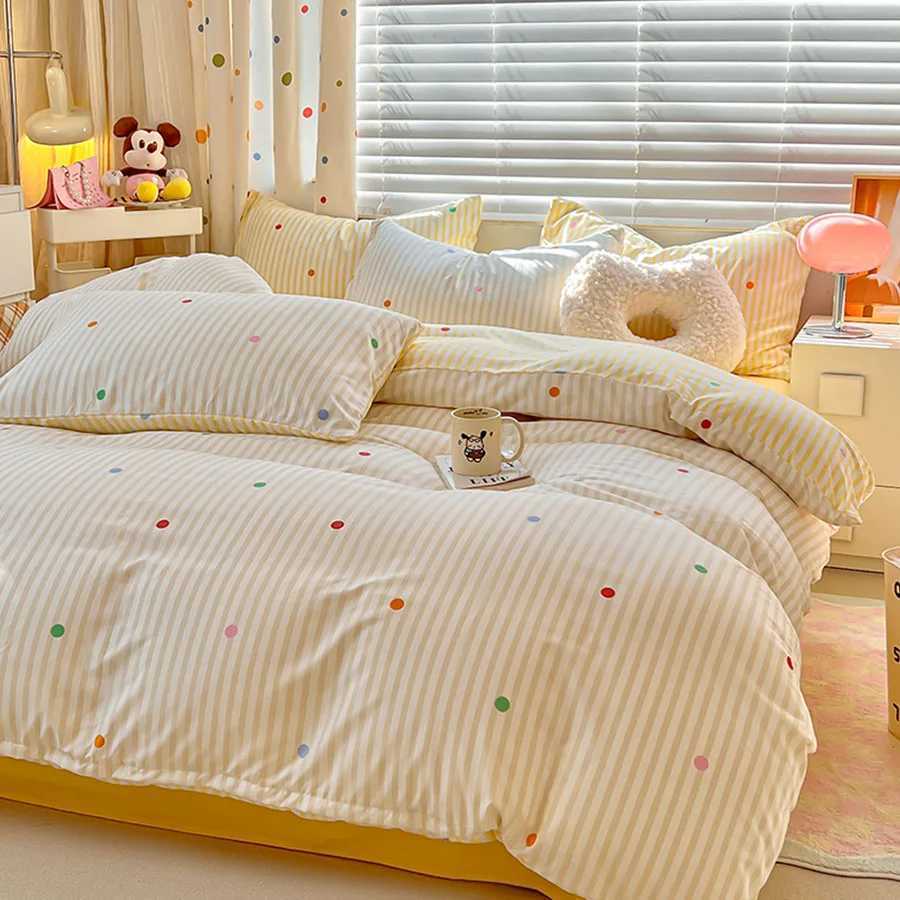 2026 New European-style washed cotton pillowcase soft and breathable bedding simple printed down comforter protection cover H260327
