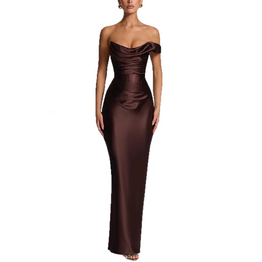 High-quality evening dress 2026 European and American Spring/Summer New Asymmetrical Shoulder Satin Bodycon INS Party Vacation Women's Dress