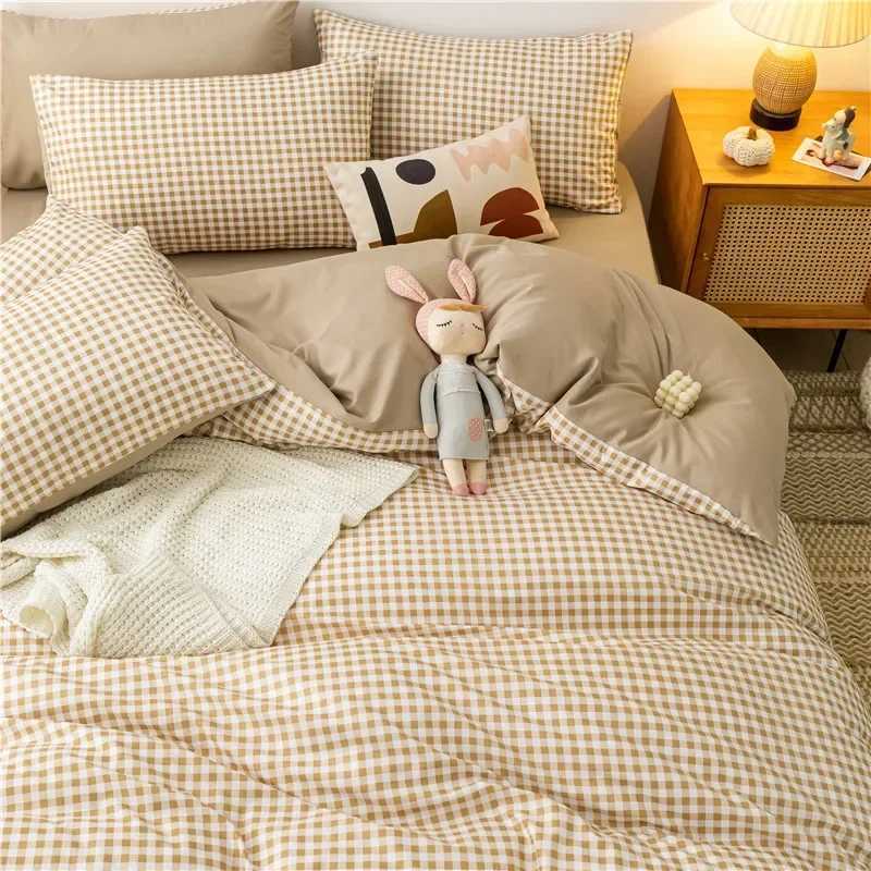 Black White Small Checks Printed Bed Set Floral Duvet Cover Pillowcase Bedding Set Bed Sheet Quilt Cover Single Queen King Size H260327